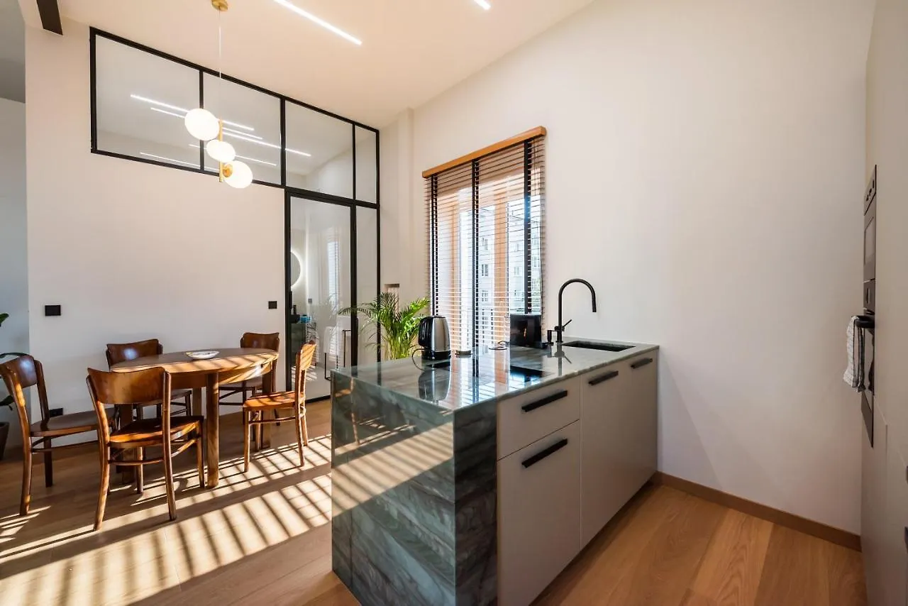 Palace Of Culture Loft Apartment Warsaw